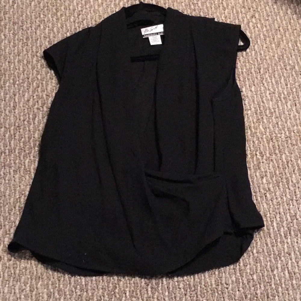 EUC, SILK SLEEVELESS BLOUSE,BLACK, SIZE 16 Randolph Duke. Faux wrap design front